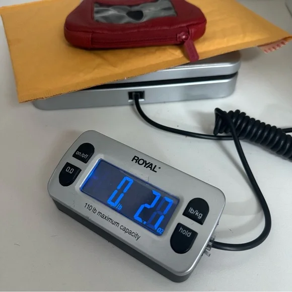 Buxton Coin Purse Wallet Red Leather Kiss Lock + Zipper Pocket + ID window - Picture 9 of 9